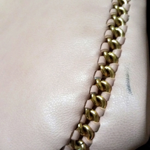 EUC Bebe Colette Triple Entry Shoulderbag in Blush Vegan Leather - Picture 4 of 6